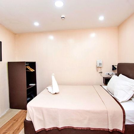 Emerald Island Hotel Balabag  ภายนอก รูปภาพ
