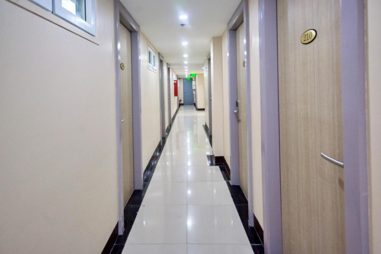 Emerald Island Hotel Balabag  ภายนอก รูปภาพ
